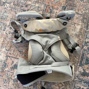 Ergobaby Four Position 360 Carrier in Gray